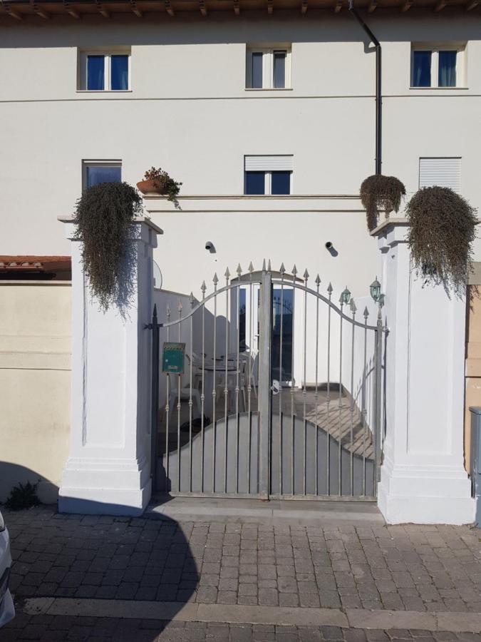Nottola B&B Ladispoli Exteriör bild